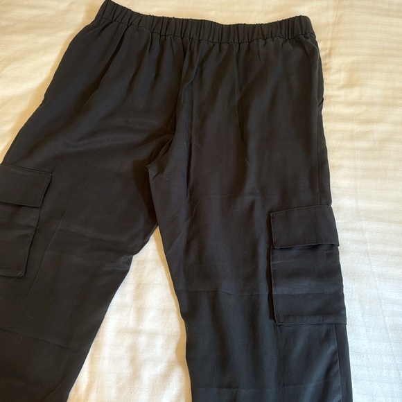 Banana Republic Black Cargo Joggers - L Petite - Picture 10 of 11